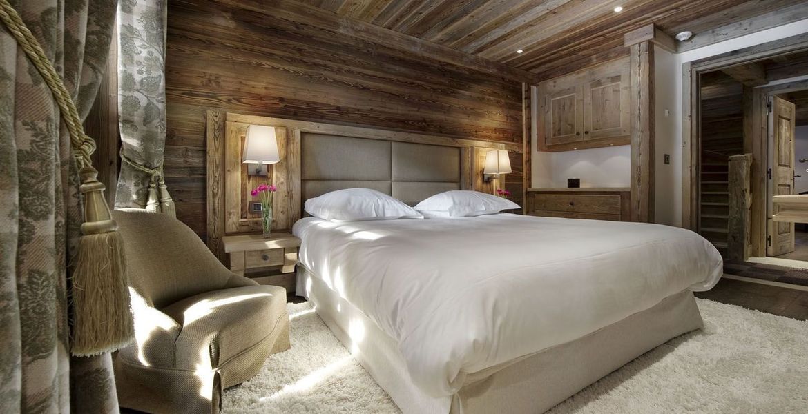 Chalet with a pool in Courchevel 1850, Bellecôte for rent