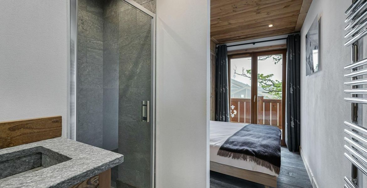 This superb 123 sq.m duplex apartment  for rental 