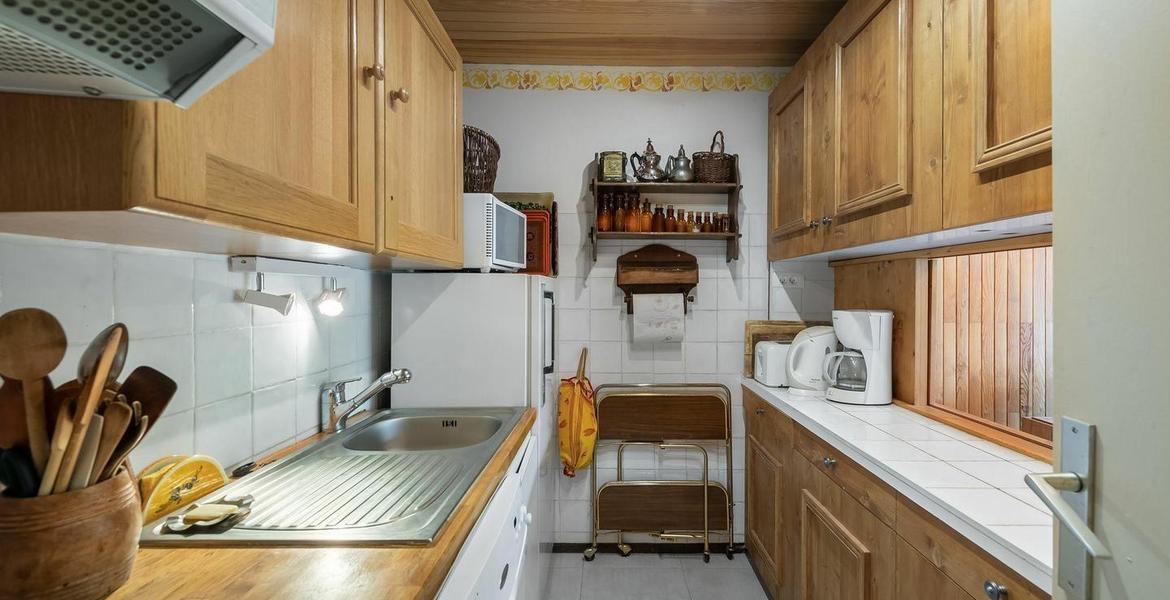 Apartment, in Courchevel 1650 Moriond - for 6 -- 57 m²