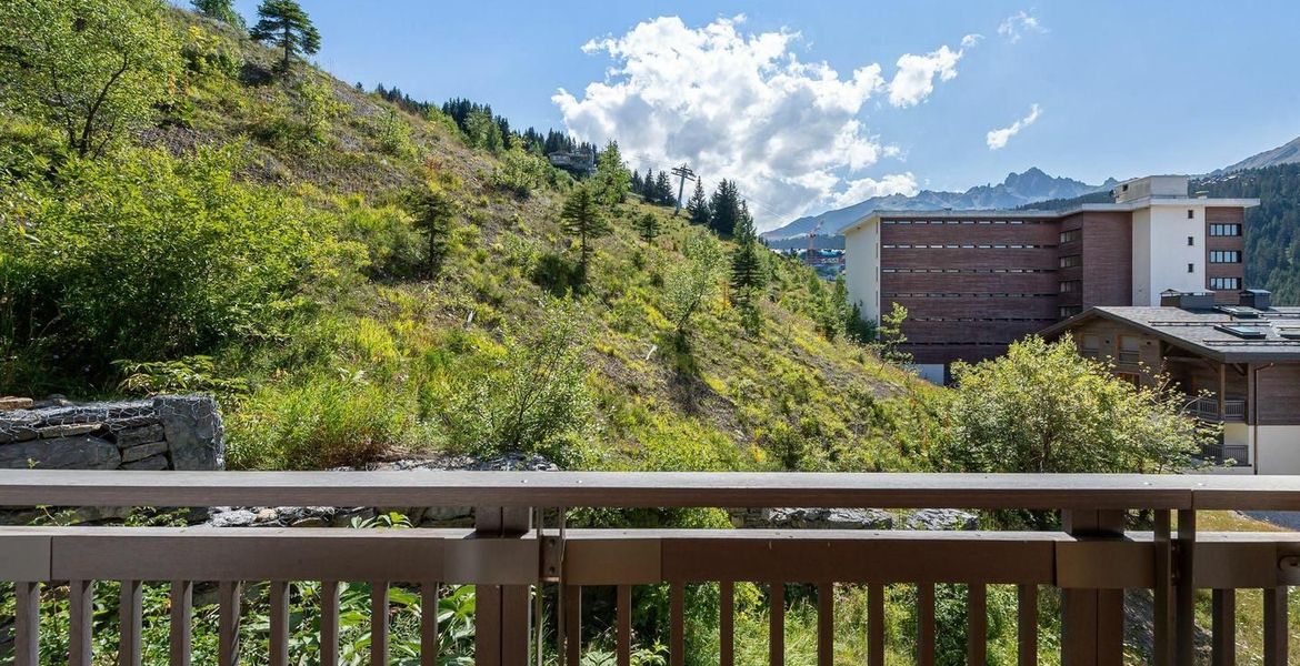 Apartment, in Courchevel 1650 Moriond - for 6 -- 57 m²