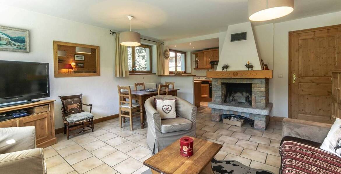 This is a luxury flat for rent with 2 bedrooms in Méribel.