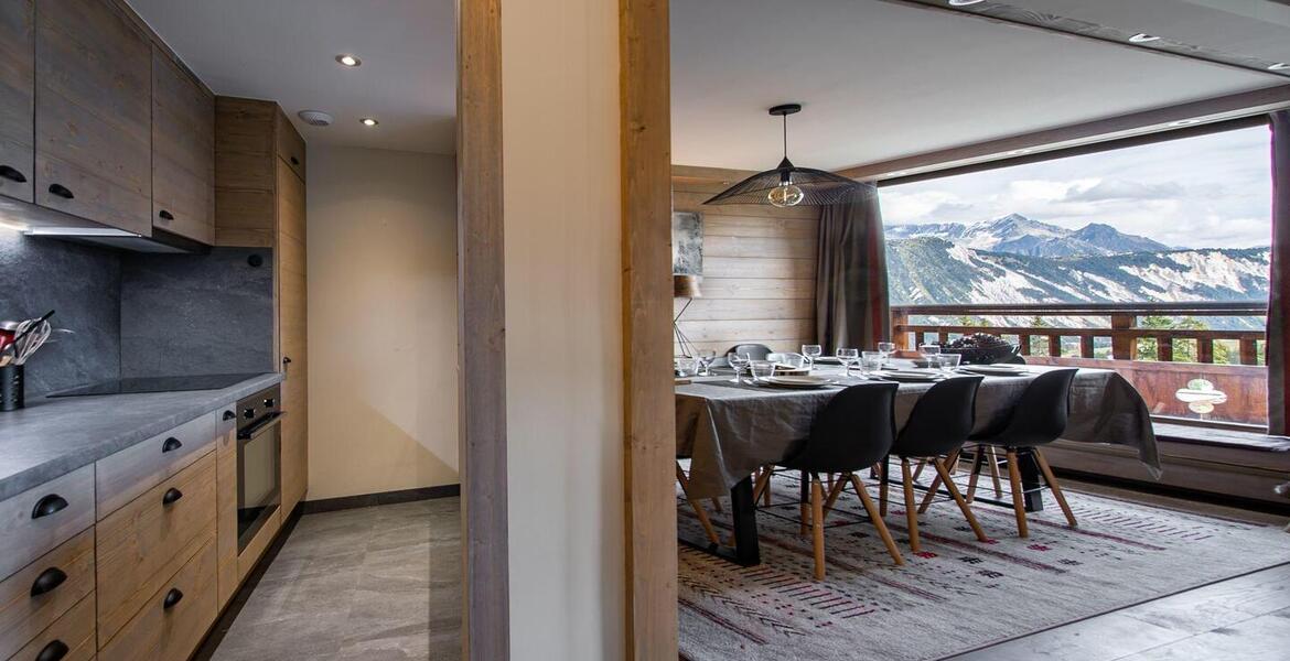 This apartment for rental is located in the Chenus district