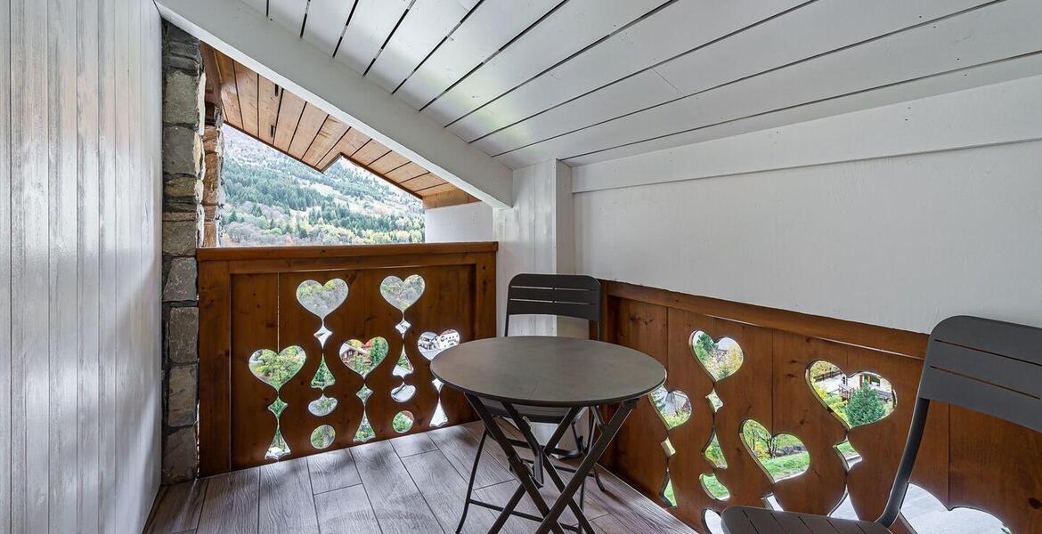 It is a charming apartment for rental completely renovated. 