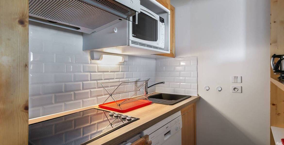 The apartment is a duplex apartment located in Courchevel 