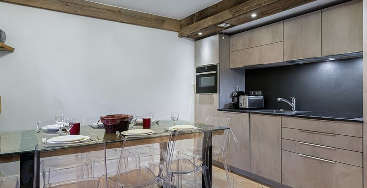 100m² apartment equipped for 8/9 people with 4 bedrooms