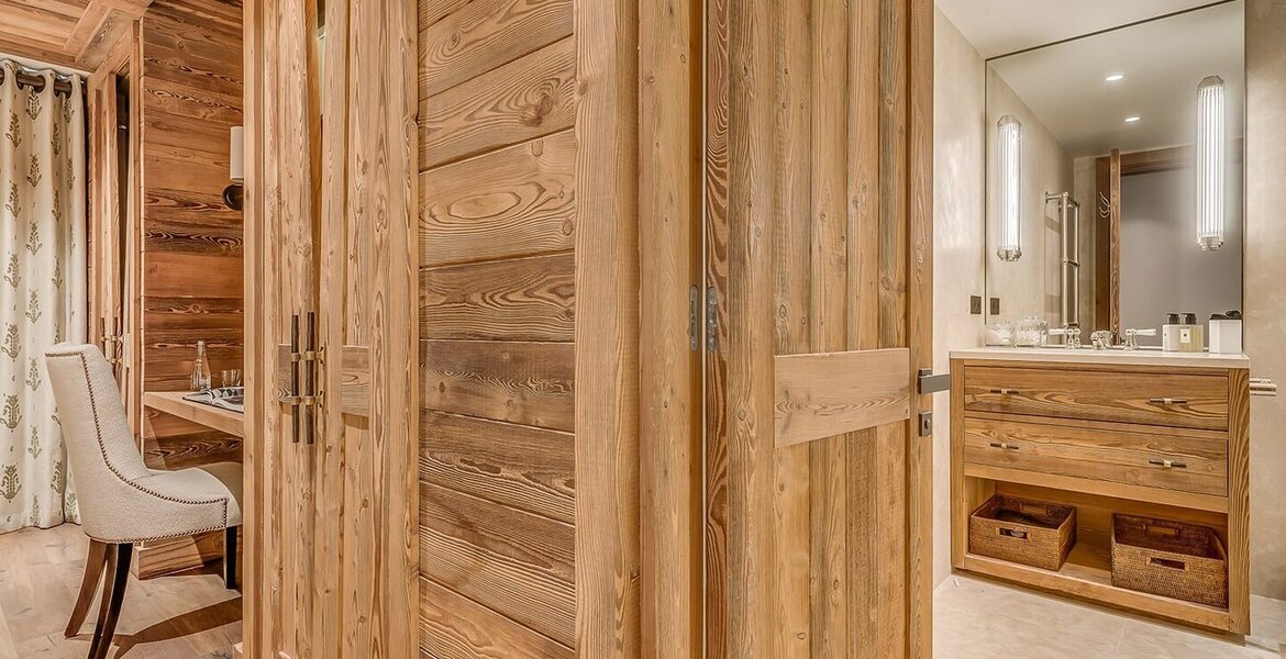 This luxury self-catering flat for rental in Méribel 