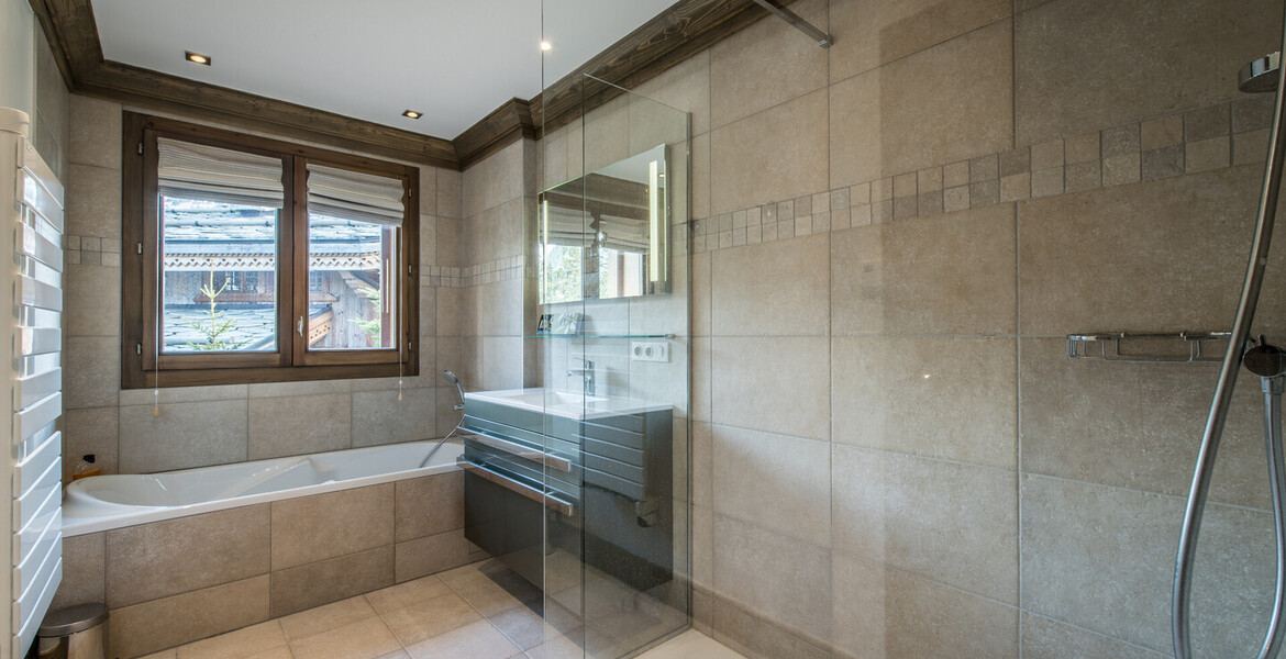 Renovated flat of 100 m², in the Belvedere area 