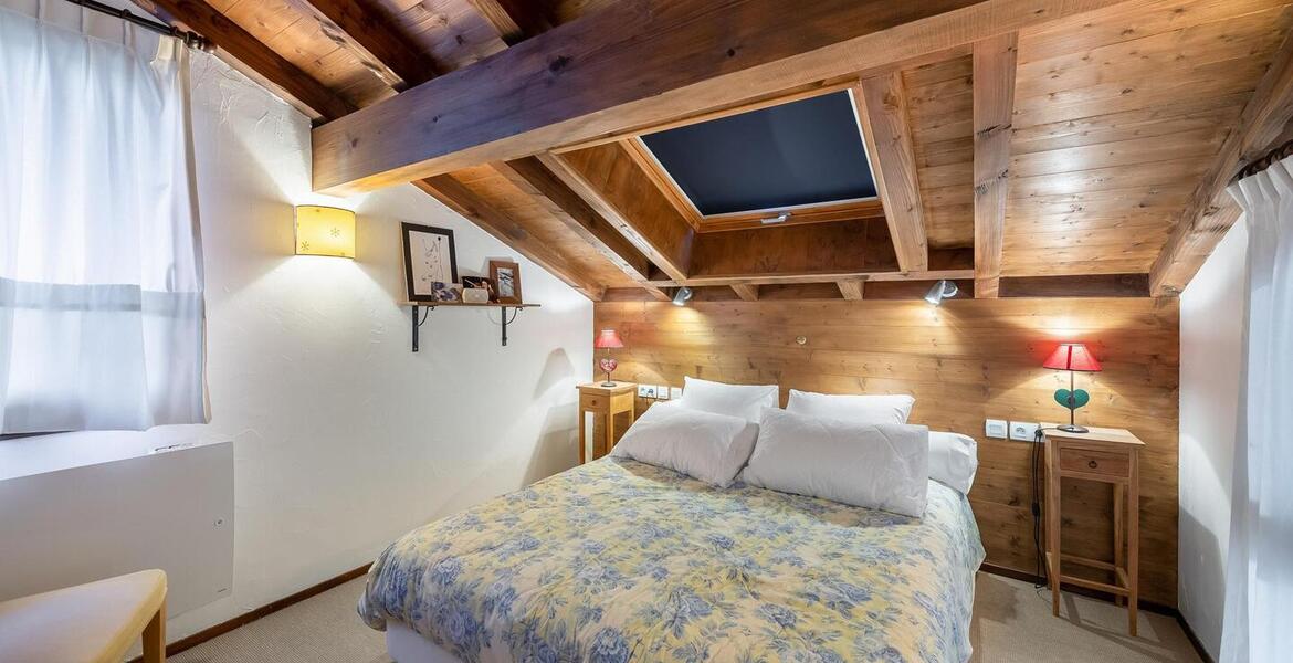 Chalet for rent in La Tania With its 6 bedrooms, 230 sqm