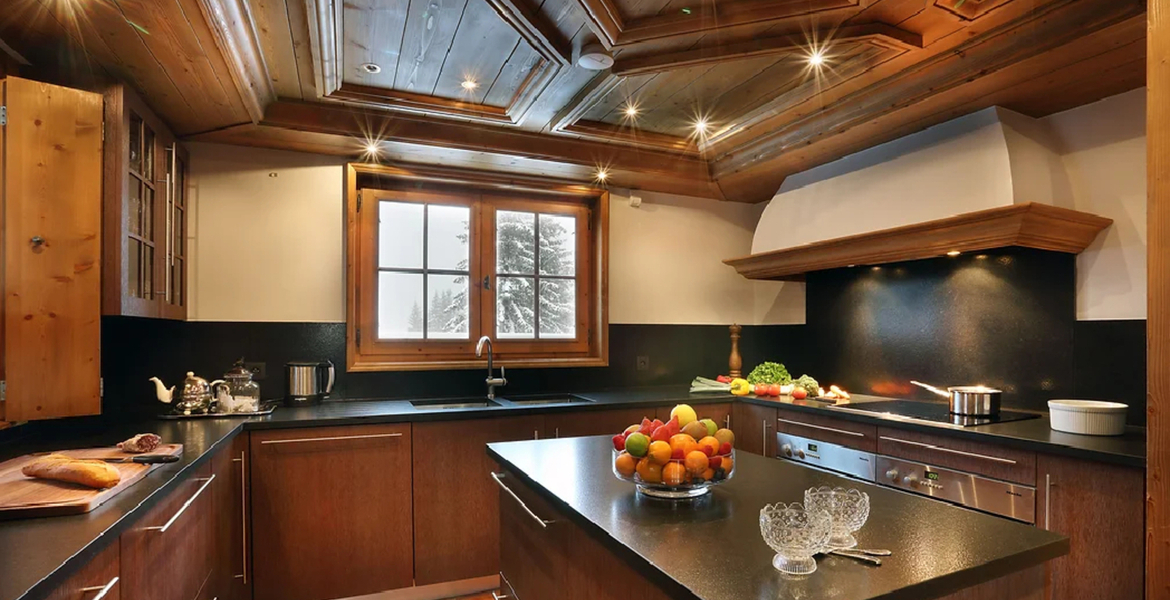 Luxurious halet for rent Courchevel 1650 Moriond with 350 m