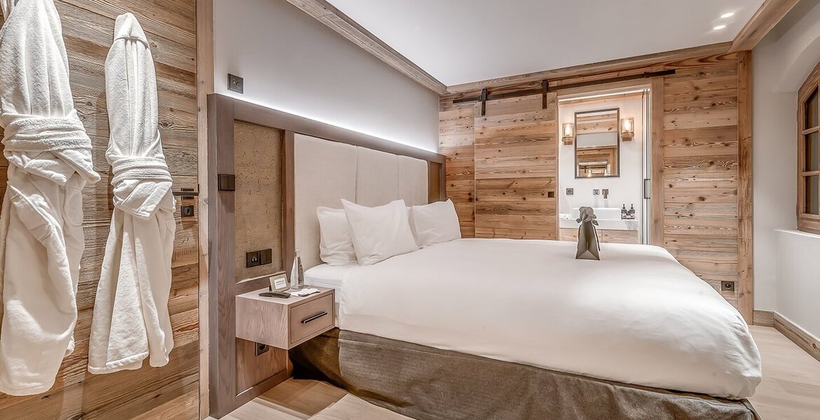 Newly renovated chalet for rent in Courchevel 1850 with 400m