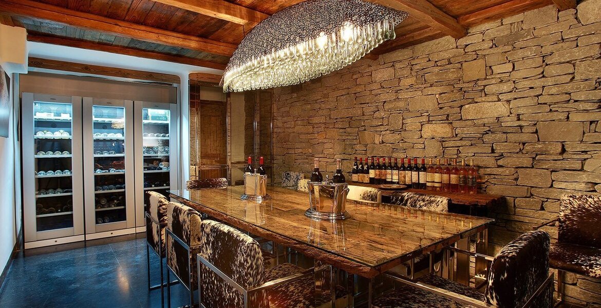 Chalet for rent in Val d’Isère with 1000 sqm with 6 bedrooms