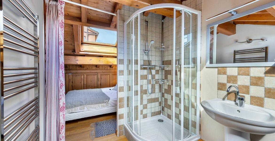 Incredible ​​​​​​​chalet for rent in Courchevel 1650 110 sqm