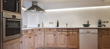 Ski-in/Ski-out Apartment in Courchevel 1850
