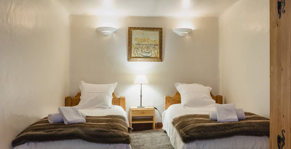 Ski-in/Ski-out Apartment in Courchevel 1850