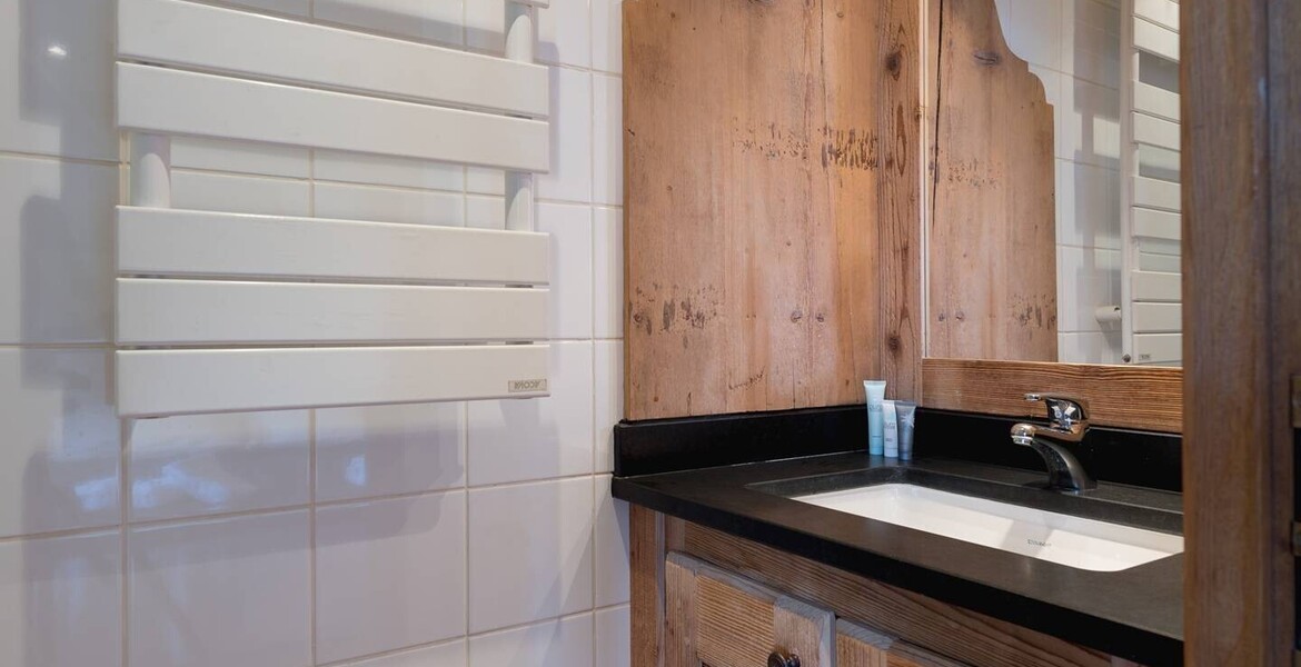 Ski-in/Ski-out Apartment in Courchevel 1850