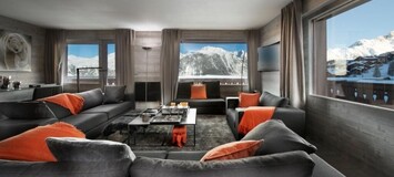 Ski-in/Ski-out Apartment in Courchevel 1850