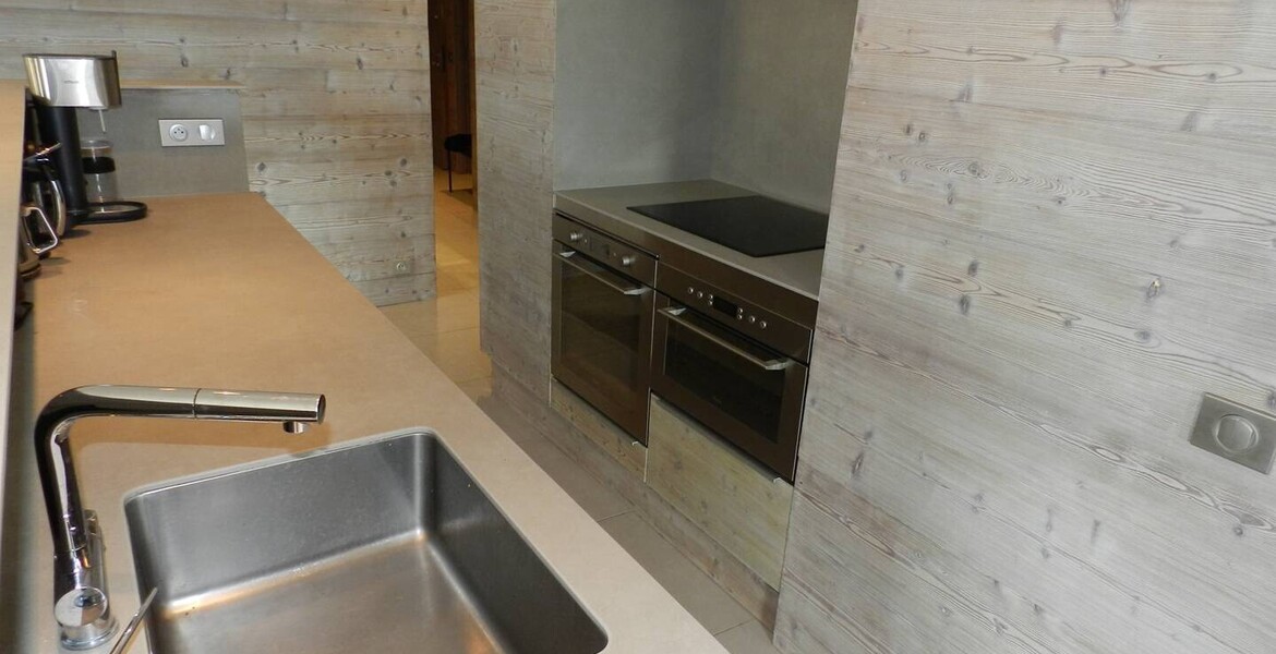 Ski-in/Ski-out Apartment in Courchevel 1850