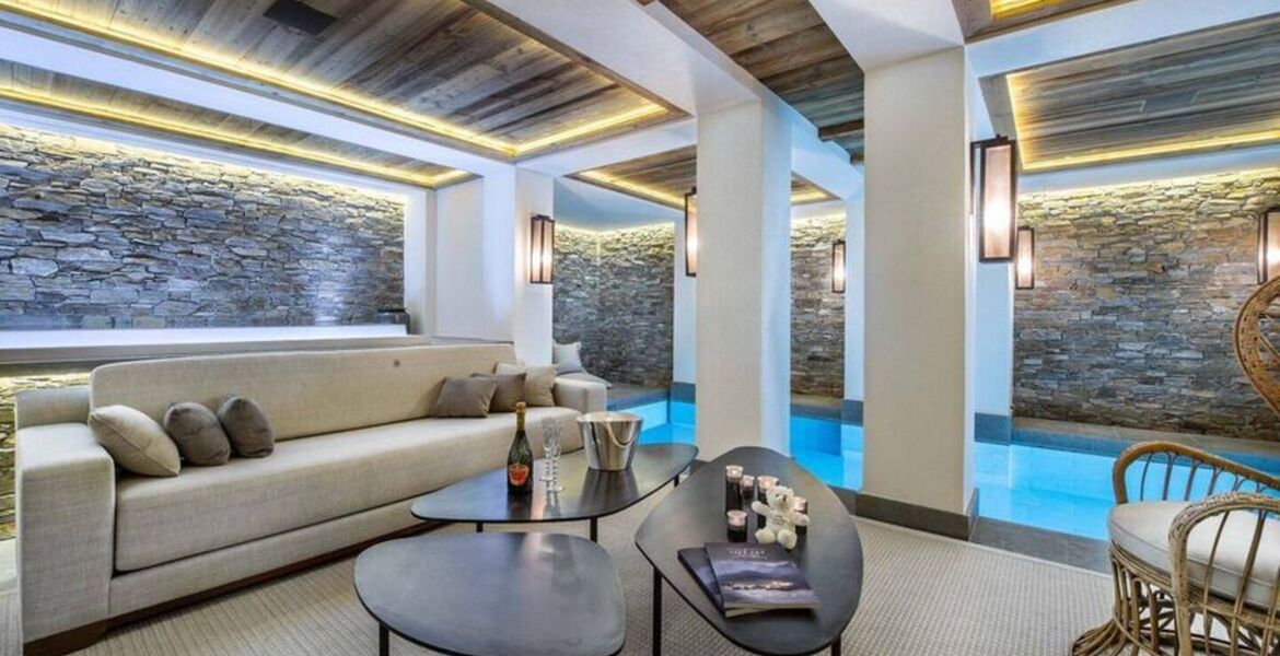 Chalet for rent in Plantret, Courchevel with 890 sqm 