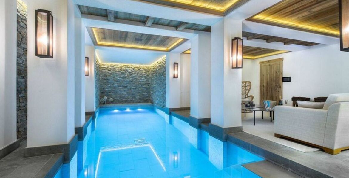 Chalet for rent in Plantret, Courchevel with 890 sqm 