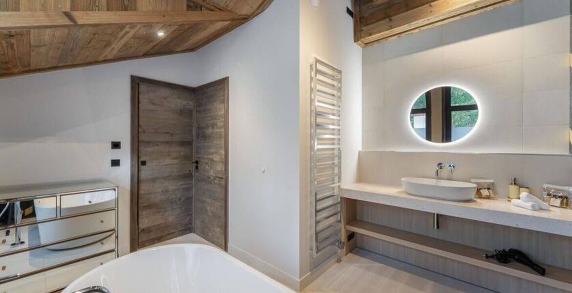 Chalet for rent in Courchevel 1550 Village with 150 sqm 