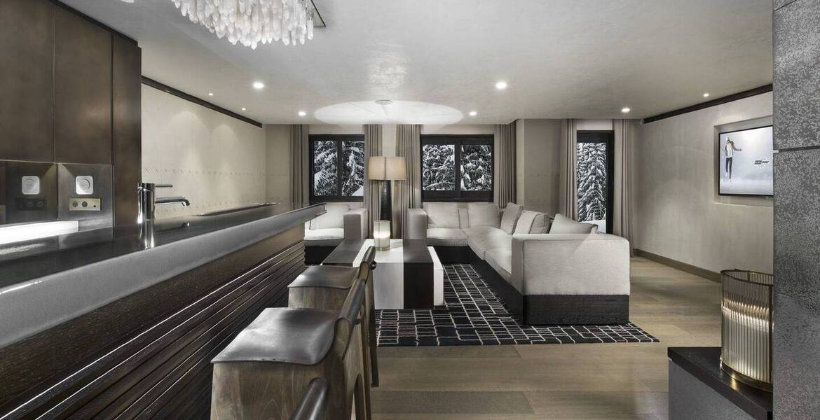 Luxury chalet for rent in Courchevel 1850 with 687 sqm 