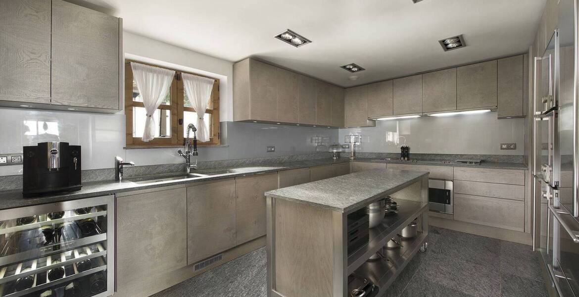 Iconic chalet for rent in Courchevel 1850 Cospillot with 709