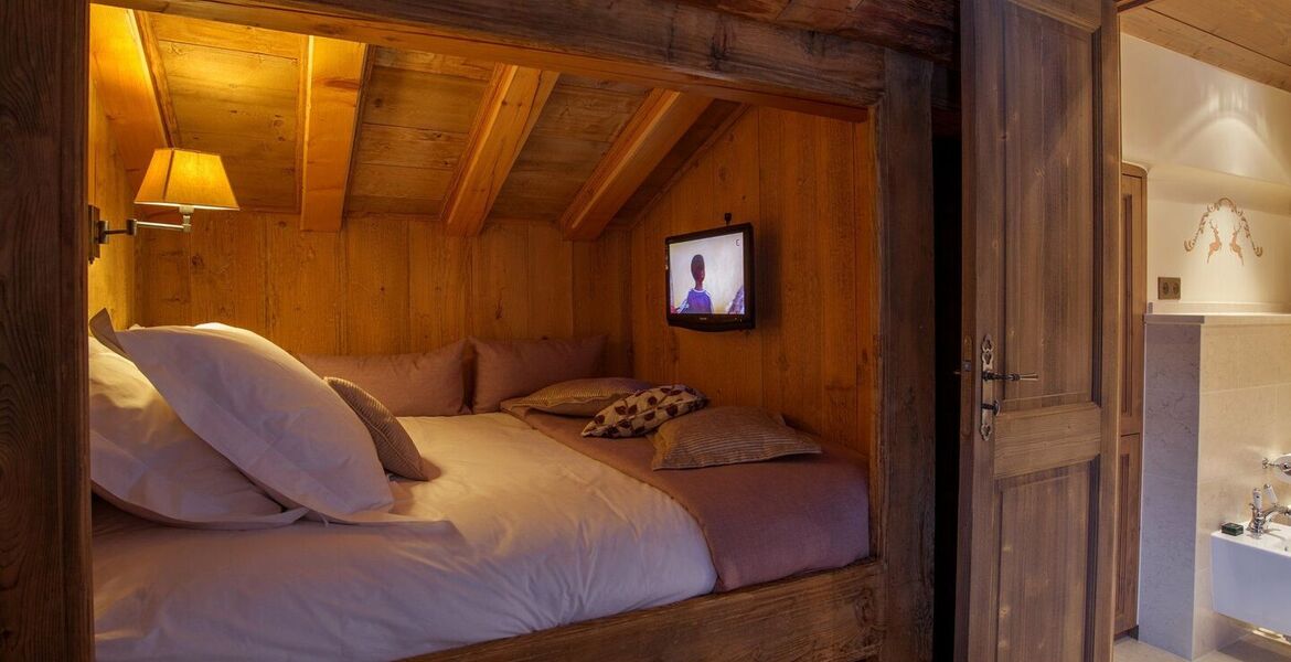 Chalet in the Heart of Courchevel 1850 