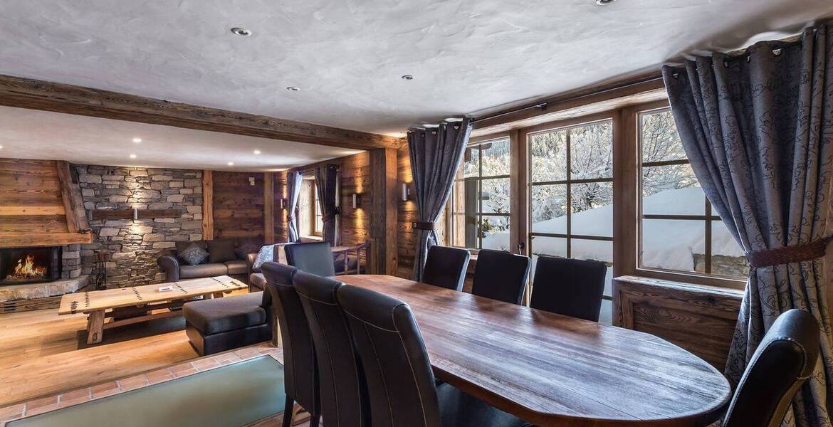 Chalet for rent in Meribel with 236 sqm and 5 bedrooms