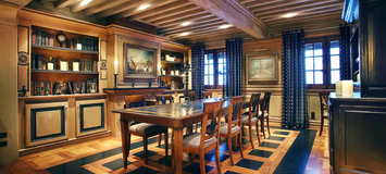 Located right in the centre of Courchevel 1850 Rue Park City