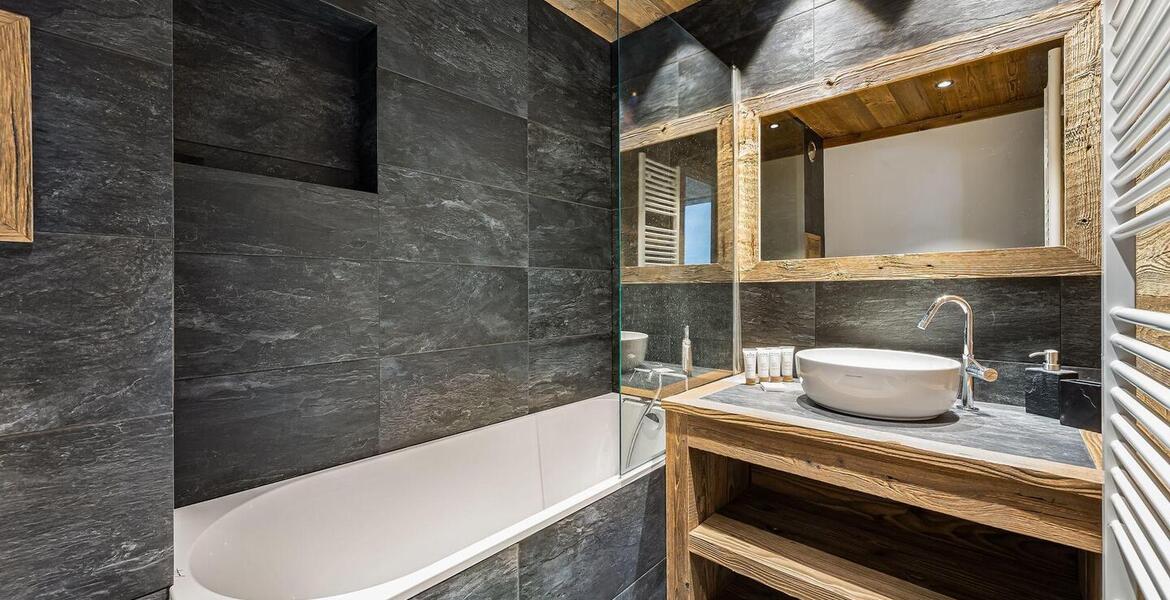 Chalet Meribel with 400 sqm and 5 bedrooms