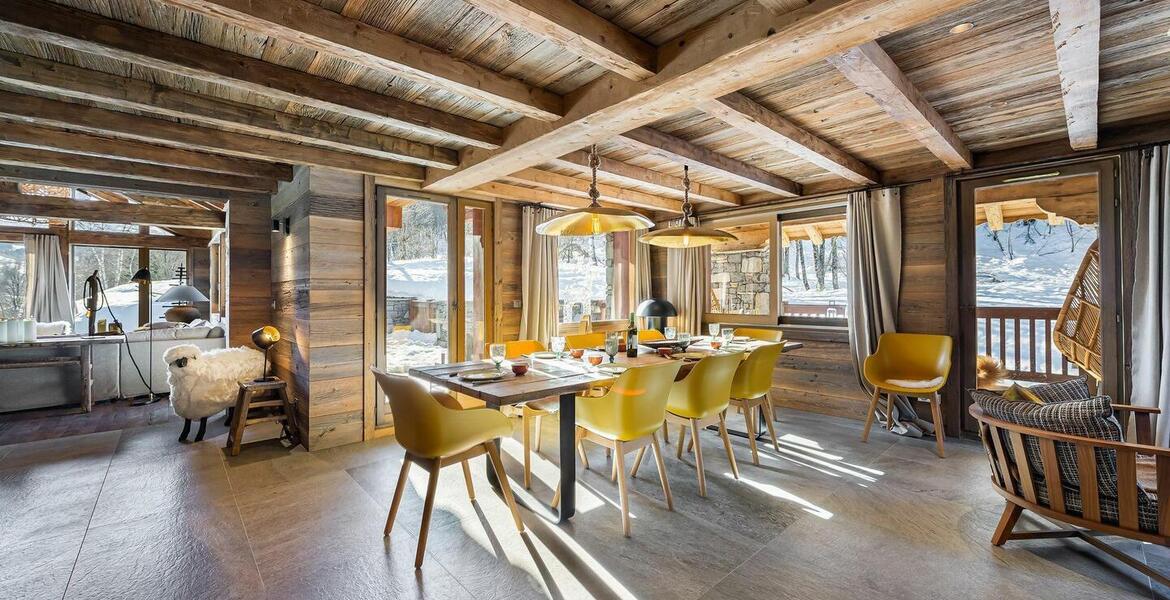 Chalet Meribel with 400 sqm and 5 bedrooms