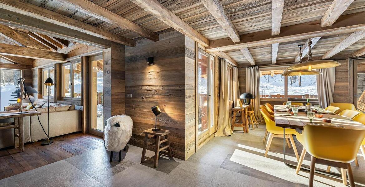 Chalet Meribel with 400 sqm and 5 bedrooms