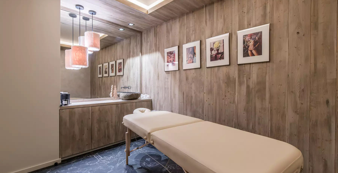 Chalet for rental in Courchevel 1550 Village with 248 sqm 