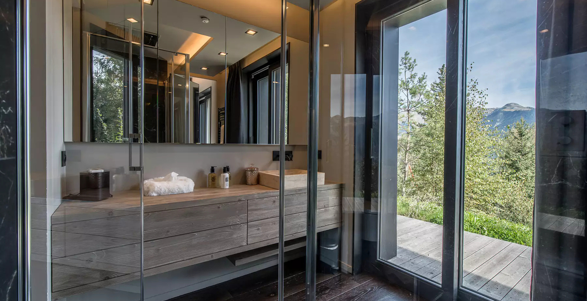 Chalet for rental in Courchevel 1550 Village with 248 sqm 