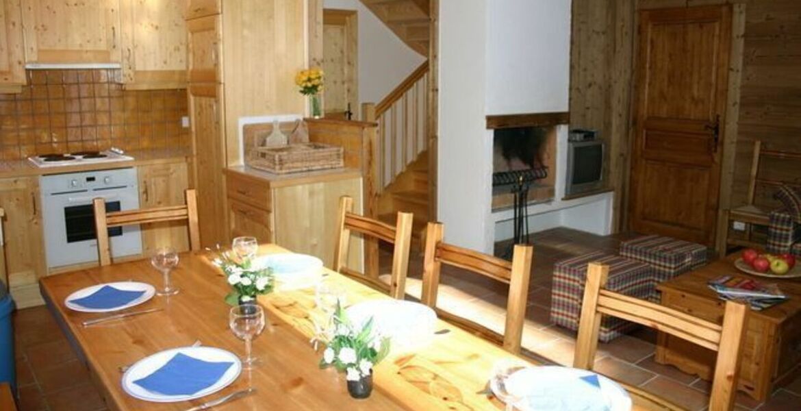Vacation Chalet for 20 People in the Heart of Les 3 Vallées