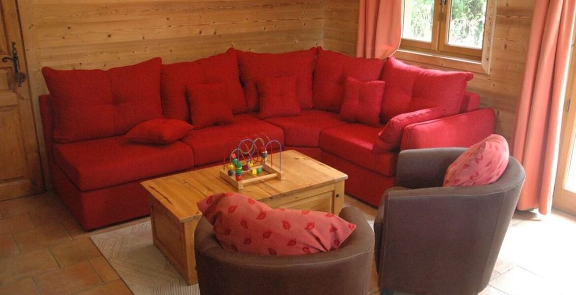 Vacation Chalet for 20 People in the Heart of Les 3 Vallées