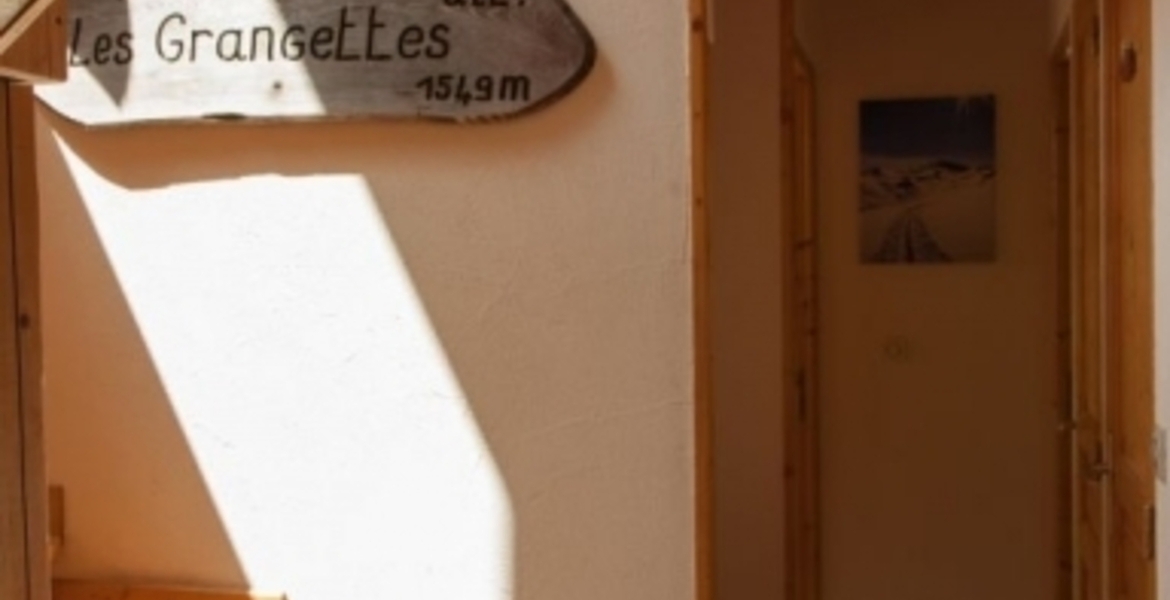 Located between the village of Les Allues Chalet