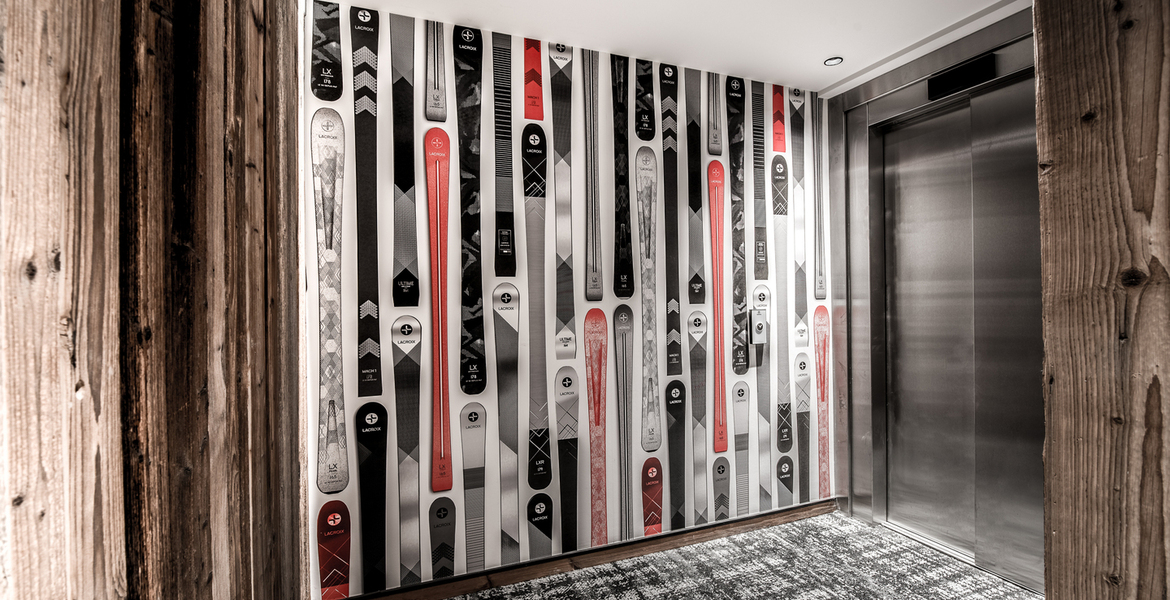 Superb apartment named 140 m², located at the Rond-Point des