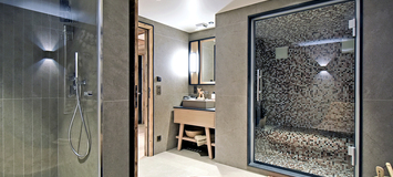 Majestic individual chalet with a surface of 339 m², located