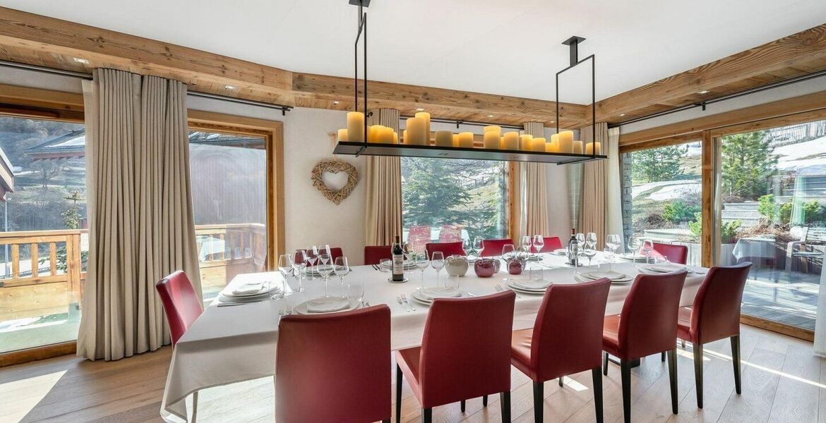 Chalet of about 575m² with lift and has 6 bedrooms for 12 