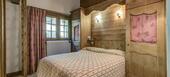 Chalet, the name meaning 'peaceful paradise', is located a f