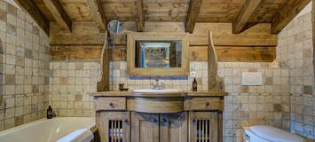 Chalet, the name meaning 'peaceful paradise', is located a f
