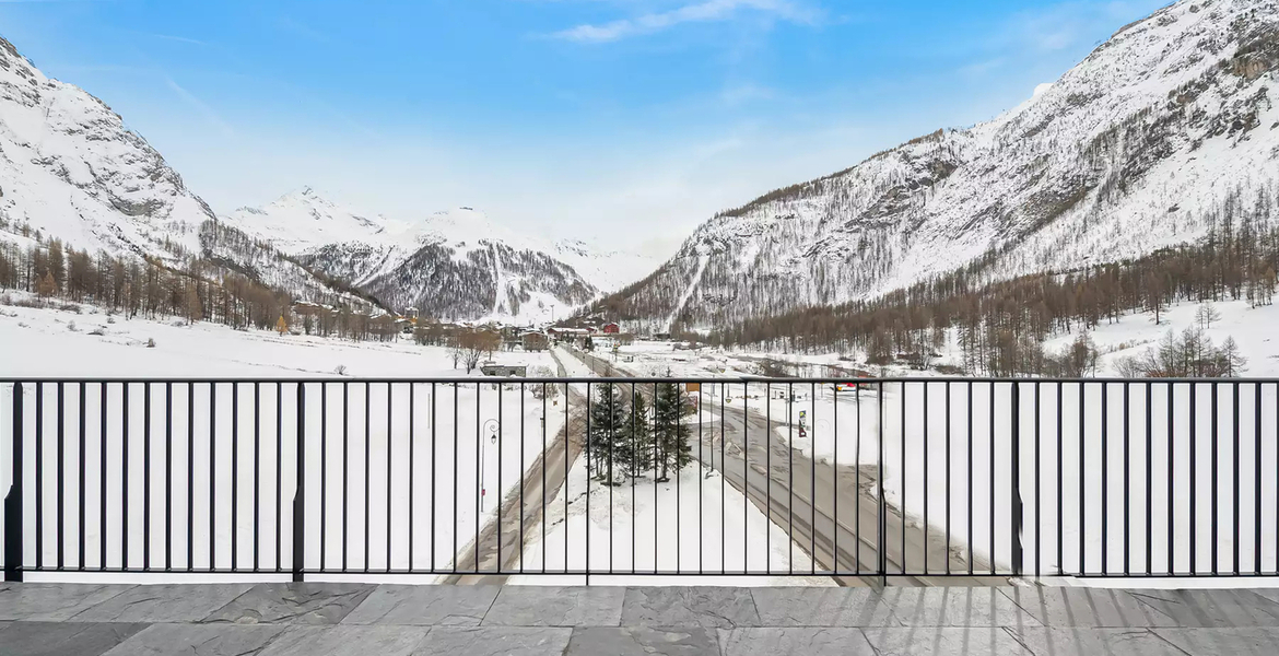 Just a few steps from Val d'Isère's cable cars, the sublime 