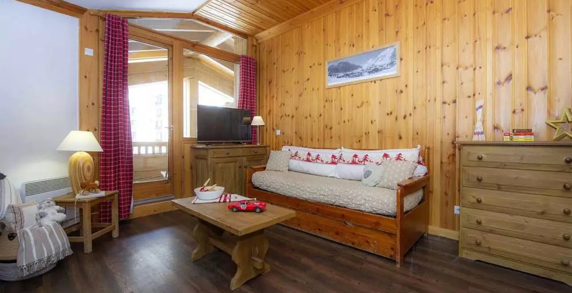 2-ROOM FLAT + MOUNTAIN CORNER - SLEEPS 7  1 Bedroom(s), 1 Mo