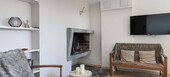 Modern decoration and a beautiful view in Chenus