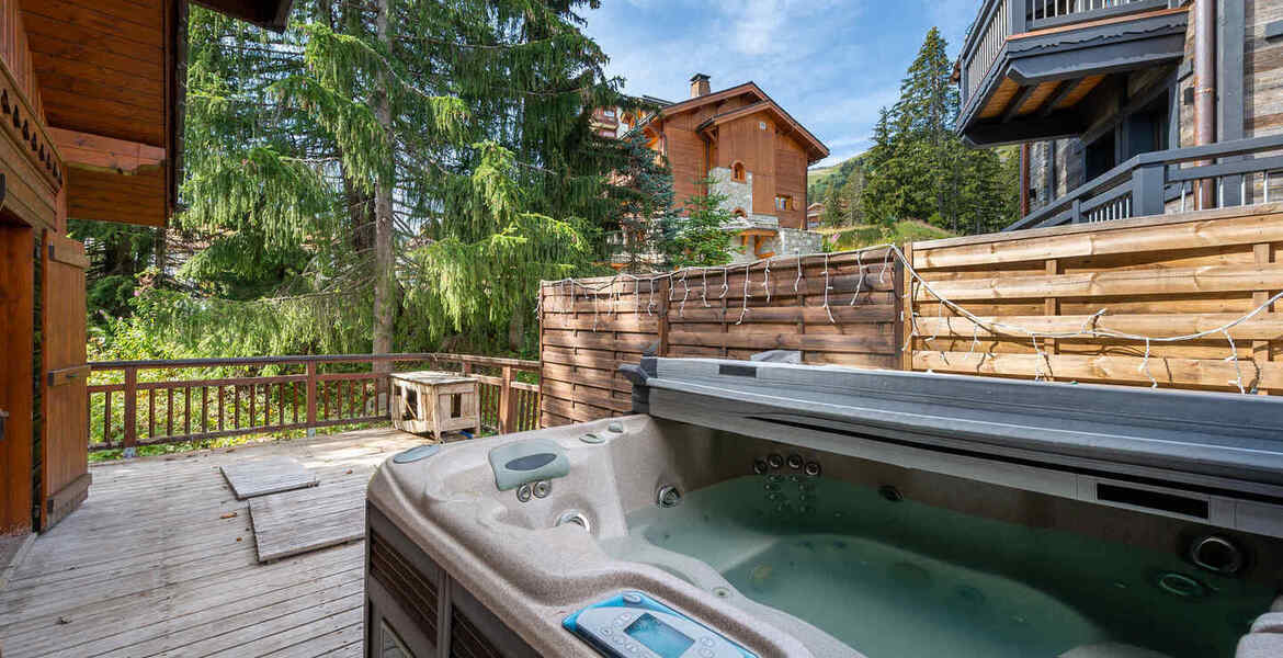 This 200m2 Chalet in Plantret, Courchevel 1850  is for rent 