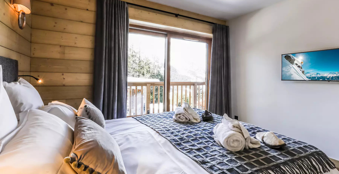 At the heart of Méribel’s majestic mountains, The Chalet is 