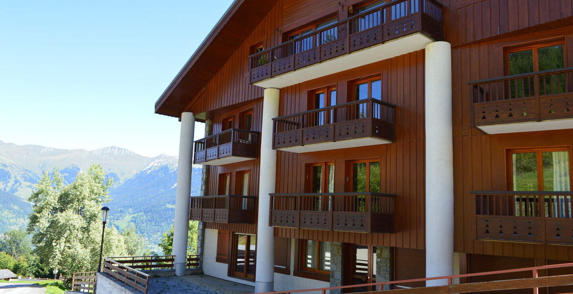 Ski in ski out - Courchevel Village – 4*  3 rooms, 88 m², eq