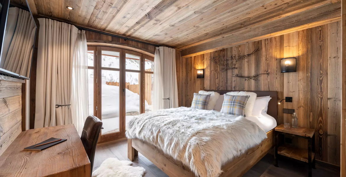 10 travellers - 4 bedrooms - 4 bathrooms - 130 sq m  The per