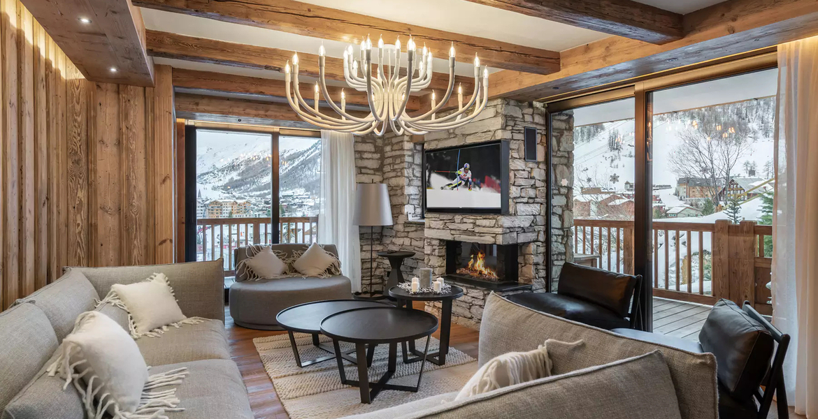Boasting all the traditional Alpine charm, the Appartement i